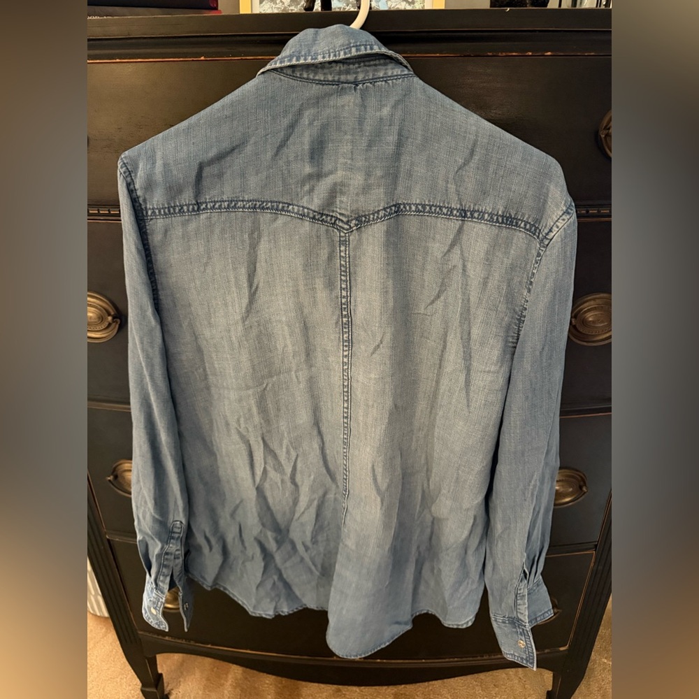 Lola River Women's Blue Button Down Shirt - Picture 2 of 4